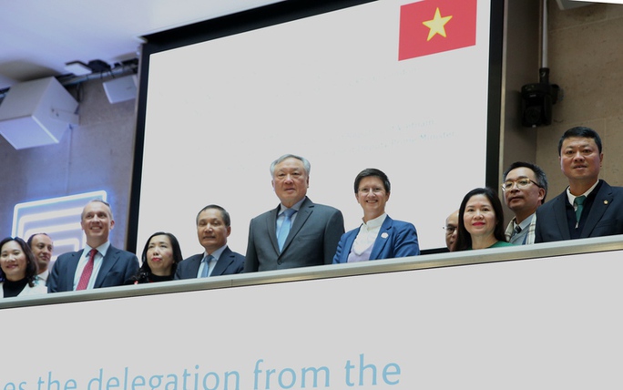 Standing Deputy PM visits London Stock Exchange Group