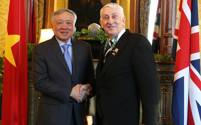 Deputy Prime Minister meets with UK Commons Speaker