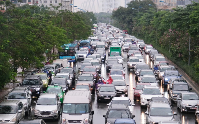 Viet Nam to tighten emission standards for cars from next month