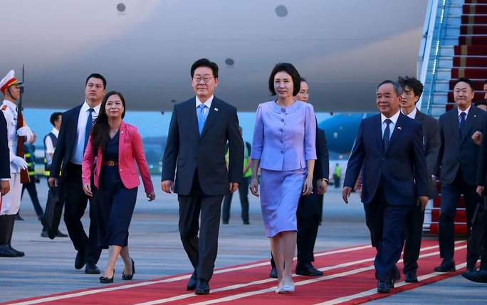 South Korean President embarks on state visit to Viet Nam