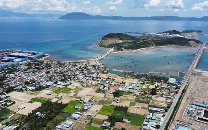 Viet Nam mulls building first offshore airport in Khanh Hoa province