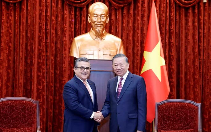Top leader: Viet Nam supports just struggle of Palestinian people