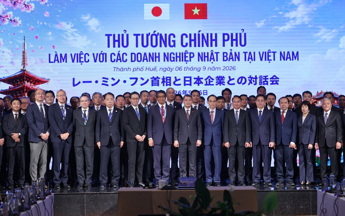 Prime Minister stresses importance of foreign-invested sector in Vietnamese economy