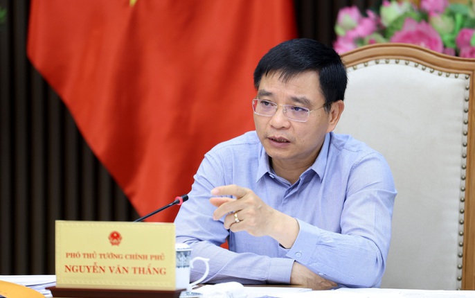 VIDEO: Phó Thủ tướng Nguyễn Văn Thắng chủ trì cuộc họp về cắt giảm, đơn giản hóa TTHC