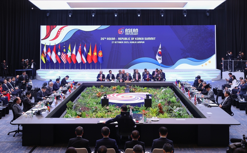 Prime Minister Pham Minh Chinh attends 28th ASEAN Plus Three Summit