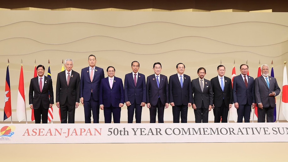 Hội nghị cấp cao kỷ niệm 50 năm ASEAN - Nhật Bản